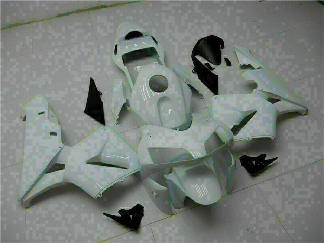 03-04 White CBR600RR Motorcycle Fairing & Bodywork 03-04 White CBR600RR Motorcycle Fairing & Bodywork